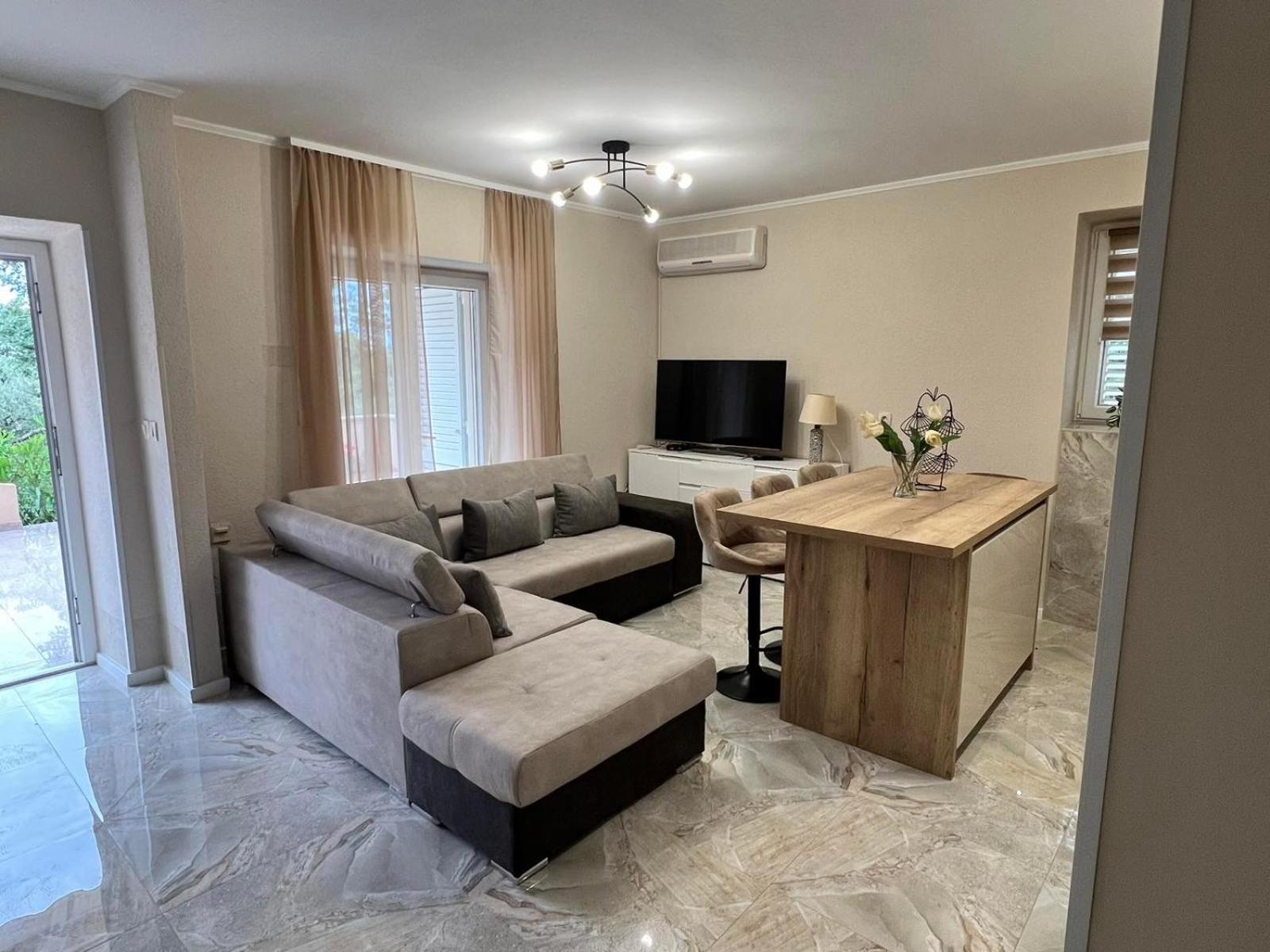 Apartments Barbara Умаг Экстерьер фото
